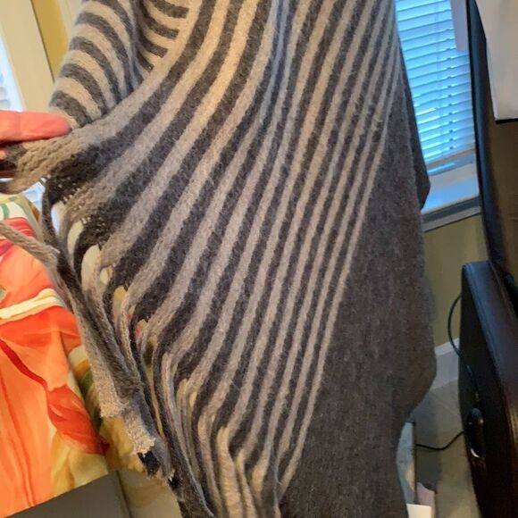 OSFA sweater kimono/poncho gray & white - Picture 4 of 8